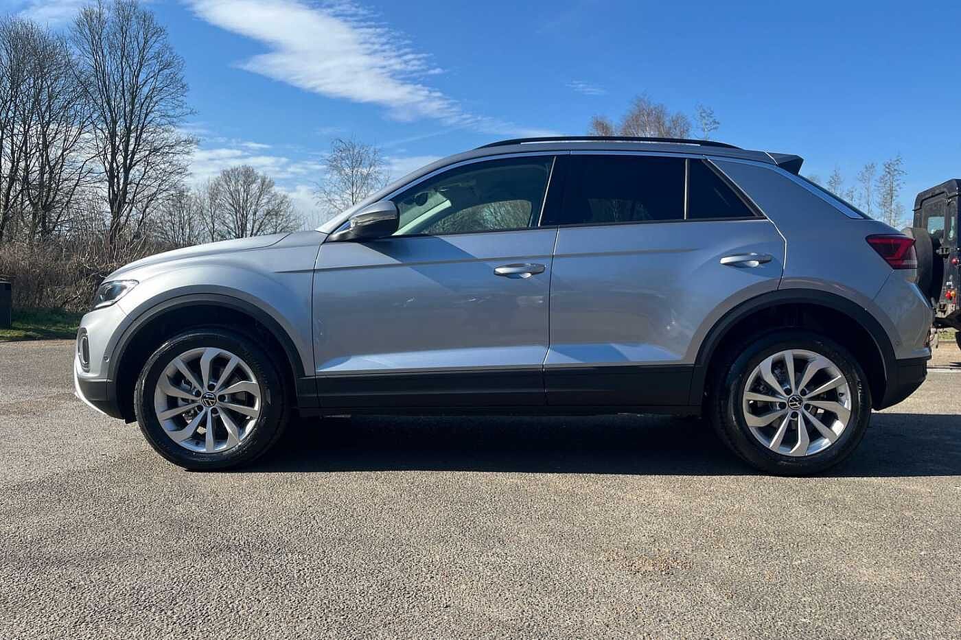 Volkswagen T-Roc 1.5 TSI Match SUV 5dr Petrol DSG Euro 6 (s/s) (150 ps)