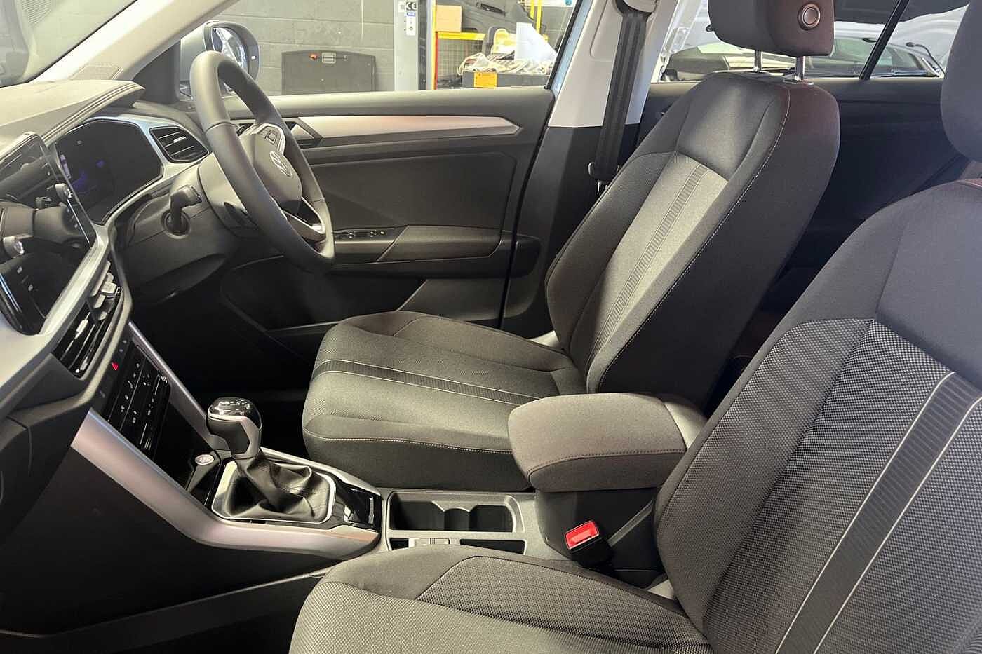 Volkswagen T-Roc 1.5 TSI Match SUV 5dr Petrol DSG Euro 6 (s/s) (150 ps)