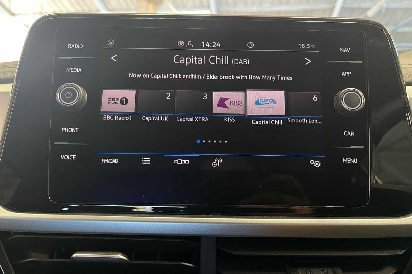 Volkswagen T-Roc 1.5 TSI Match SUV 5dr Petrol DSG Euro 6 (s/s) (150 ps)