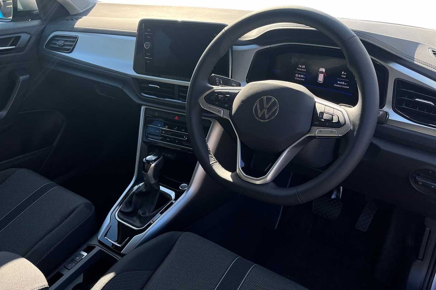 Volkswagen T-Roc 1.5 TSI Match SUV 5dr Petrol DSG Euro 6 (s/s) (150 ps)