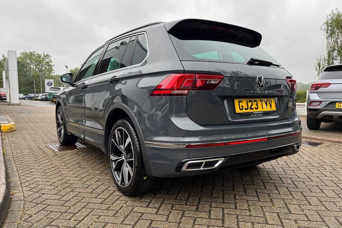 Volkswagen Tiguan 1.5 TSI R-Line SUV 5dr Petrol DSG Euro 6 (s/s) (150 ps) Rear view camera!