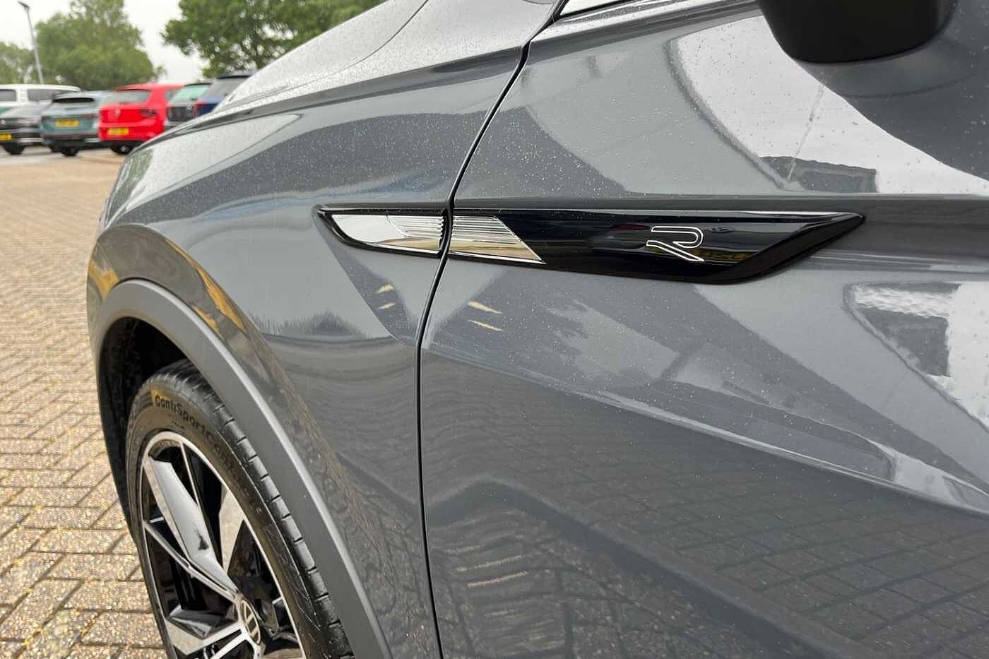 Volkswagen Tiguan 1.5 TSI R-Line SUV 5dr Petrol DSG Euro 6 (s/s) (150 ps) Rear view camera!