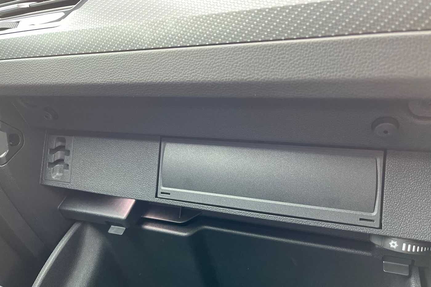 Volkswagen Tiguan 1.5 TSI R-Line SUV 5dr Petrol DSG Euro 6 (s/s) (150 ps) Rear view camera!