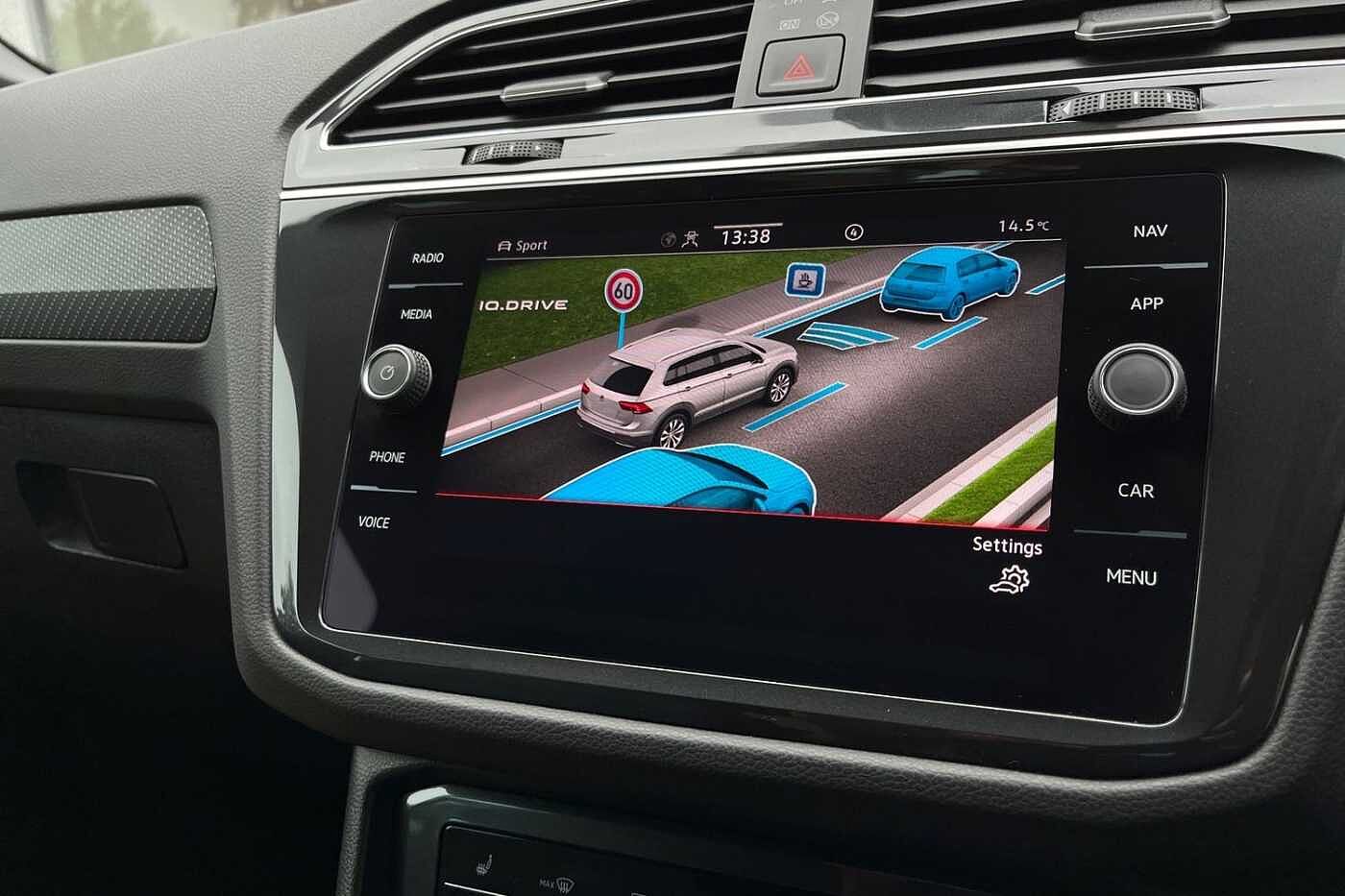 Volkswagen Tiguan 1.5 TSI R-Line SUV 5dr Petrol DSG Euro 6 (s/s) (150 ps) Rear view camera!