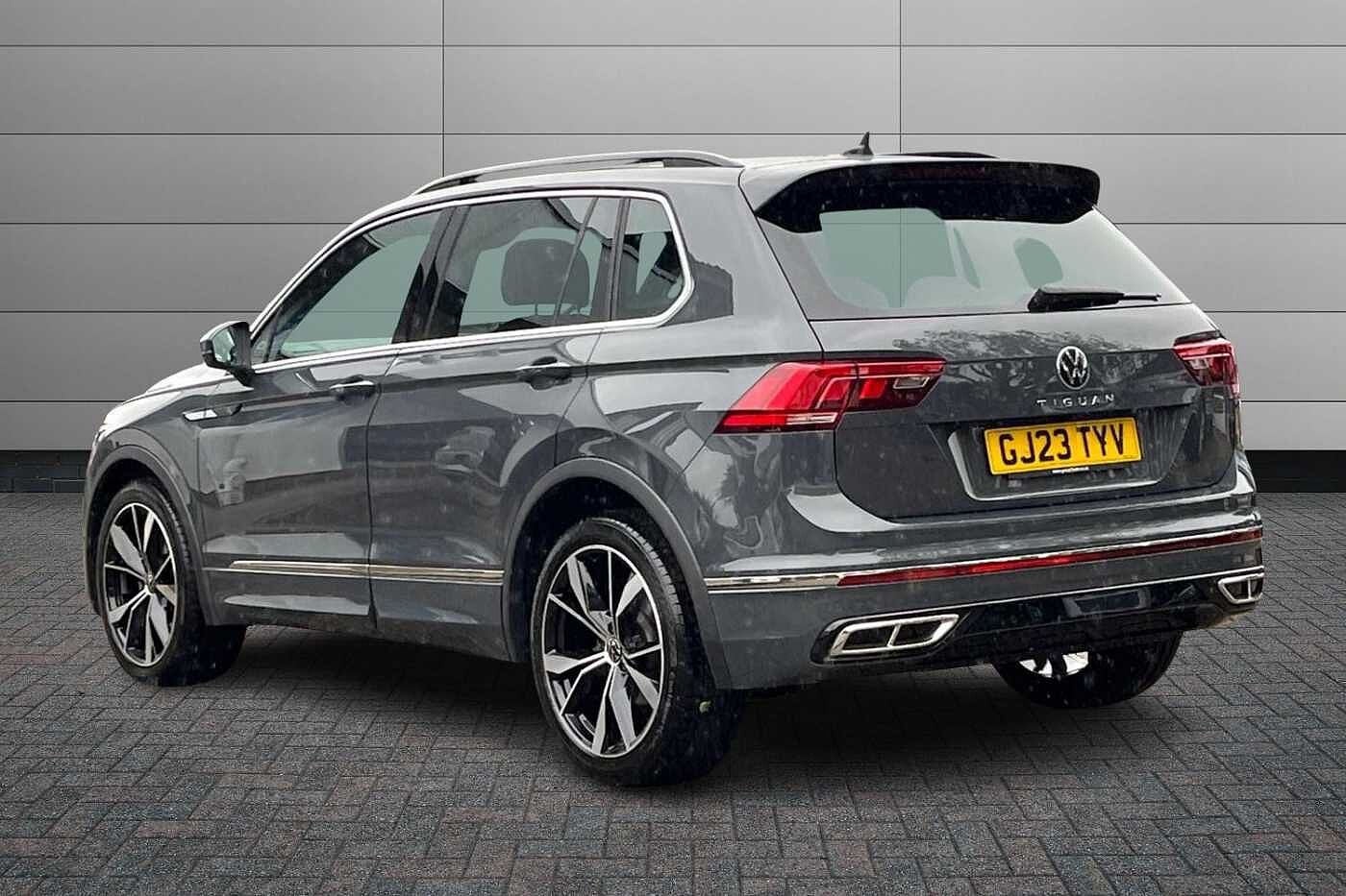 Volkswagen Tiguan 1.5 TSI R-Line SUV 5dr Petrol DSG Euro 6 (s/s) (150 ps) Rear view camera!
