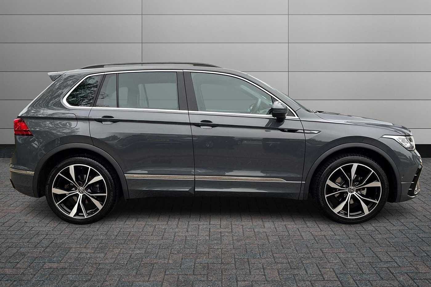 Volkswagen Tiguan 1.5 TSI R-Line SUV 5dr Petrol DSG Euro 6 (s/s) (150 ps) Rear view camera!