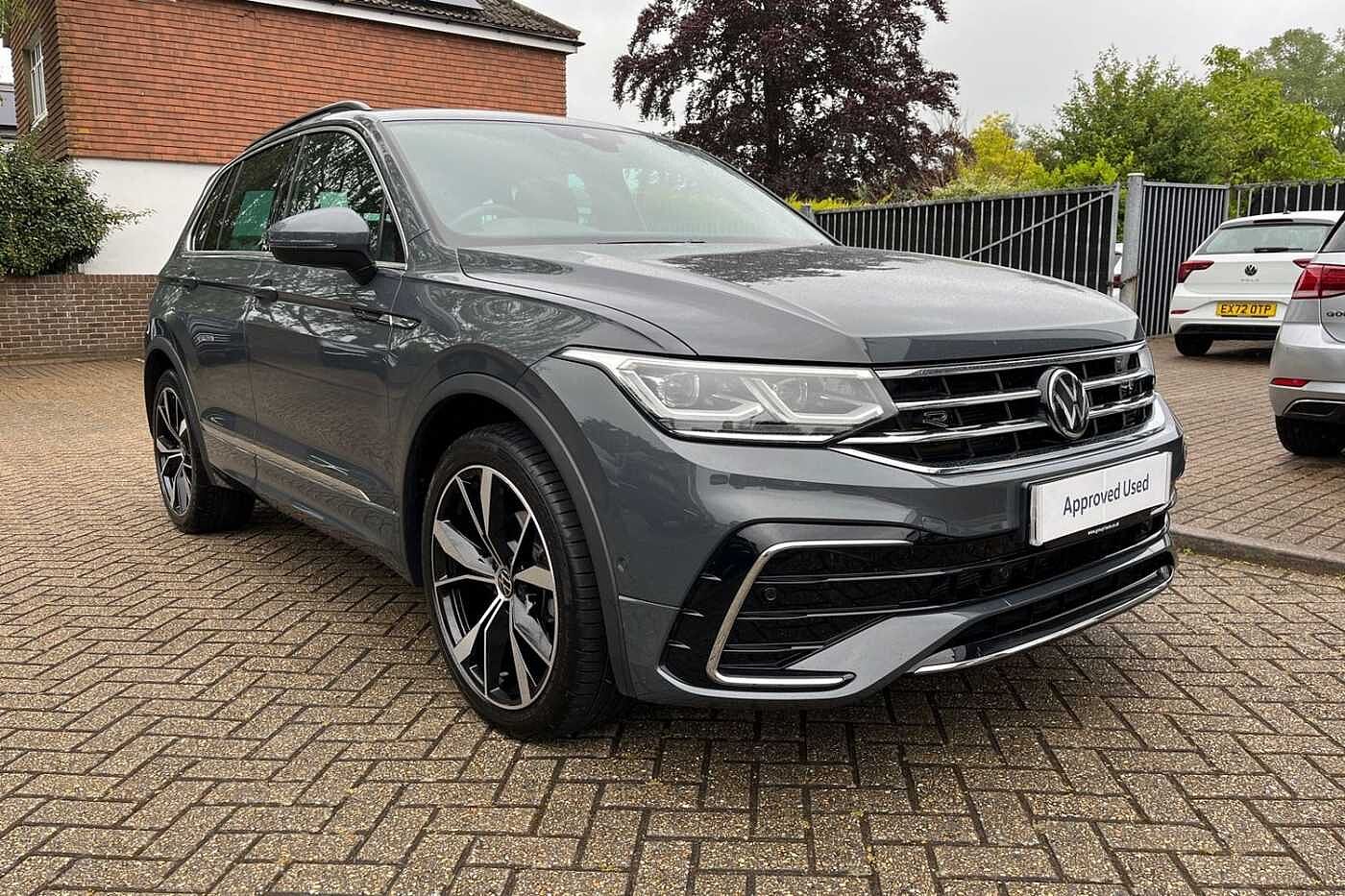 Volkswagen Tiguan 1.5 TSI R-Line SUV 5dr Petrol DSG Euro 6 (s/s) (150 ps) Rear view camera!