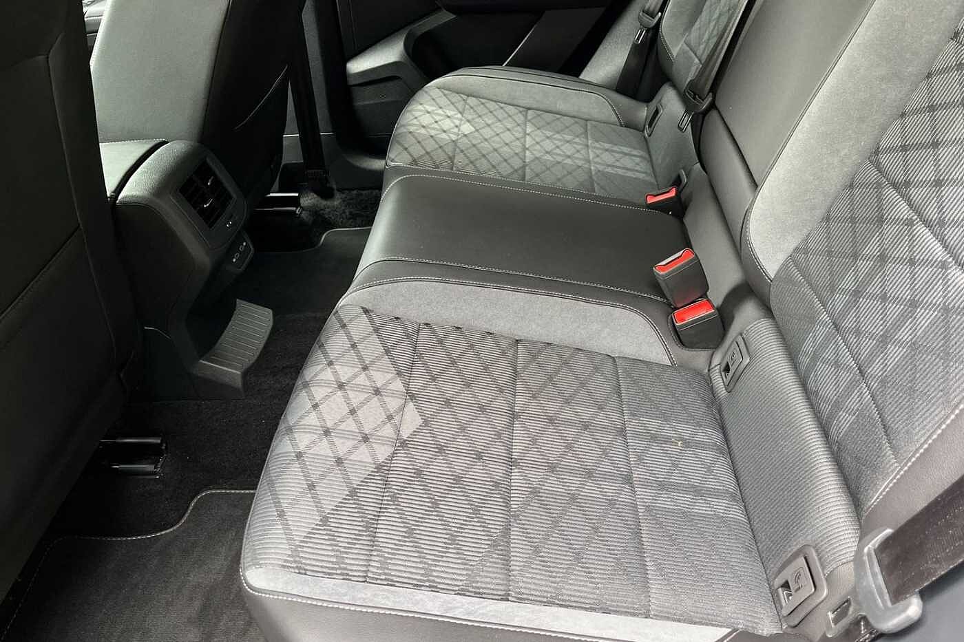 Volkswagen T-Roc 1.5 TSI R-Line SUV 5dr Petrol DSG Euro 6 (s/s) (150 ps) Upgraded 18 Nevada Alloy